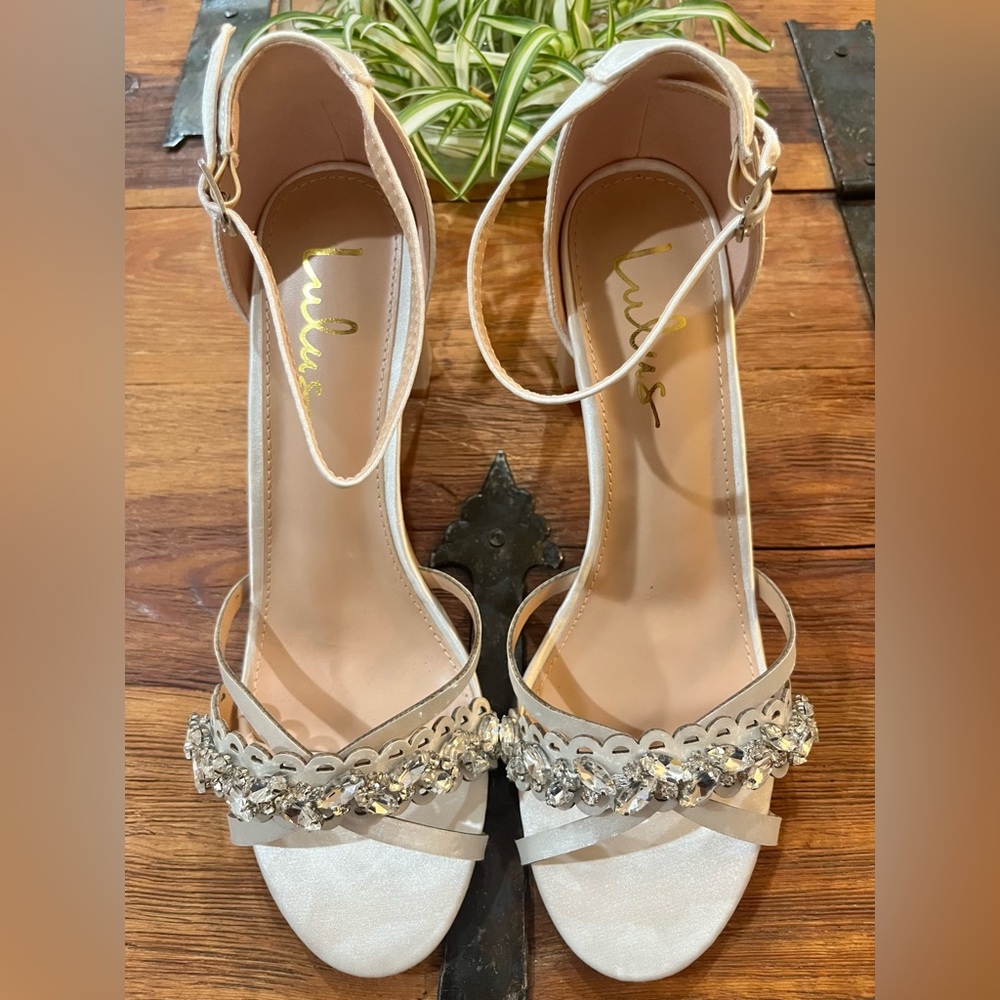 NWOB Lulu’s Satin White Jeweled Formal Heels